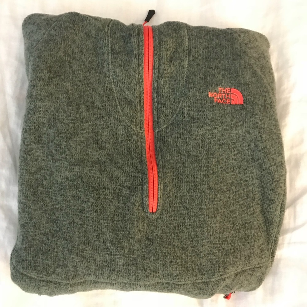 Northface Pullover - Picture 2 of 2